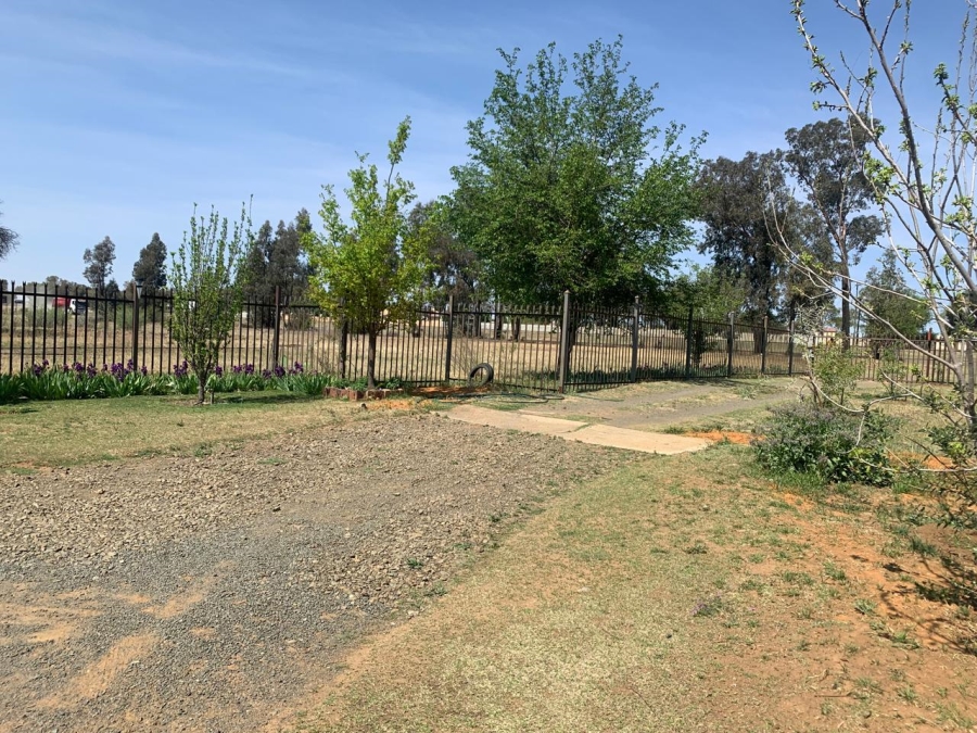 Commercial Property for Sale in Levins Estate Free State